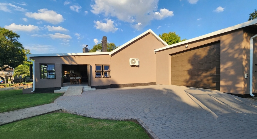 5 Bedroom Property for Sale in Sasolburg Ext 4 Free State